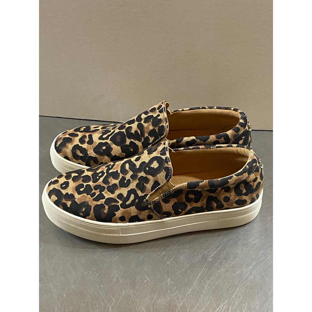 Steve Madden Gills-A Leopard Platform Slip on Shoes 8